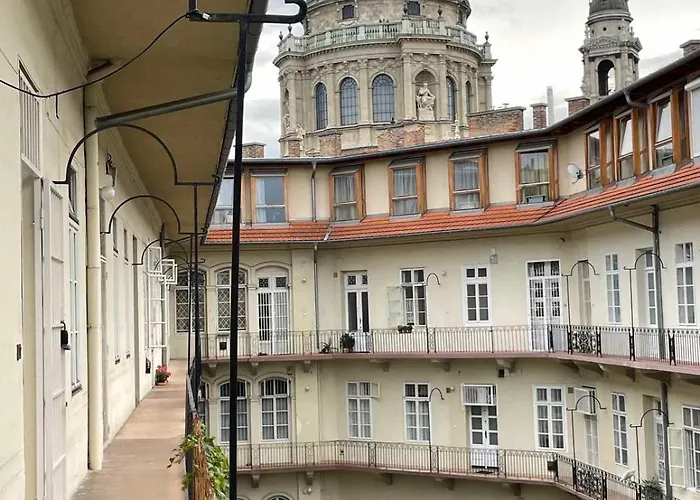Marton's Budapesta