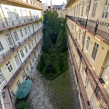 Apartament Marton's *