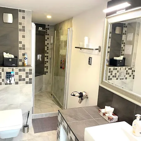 Marton's Apartament *